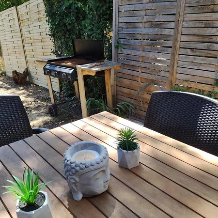 Maisonnette En Residence Avec Piscine Et Tennis Saint-Vallier-de-Thiey Exterior foto