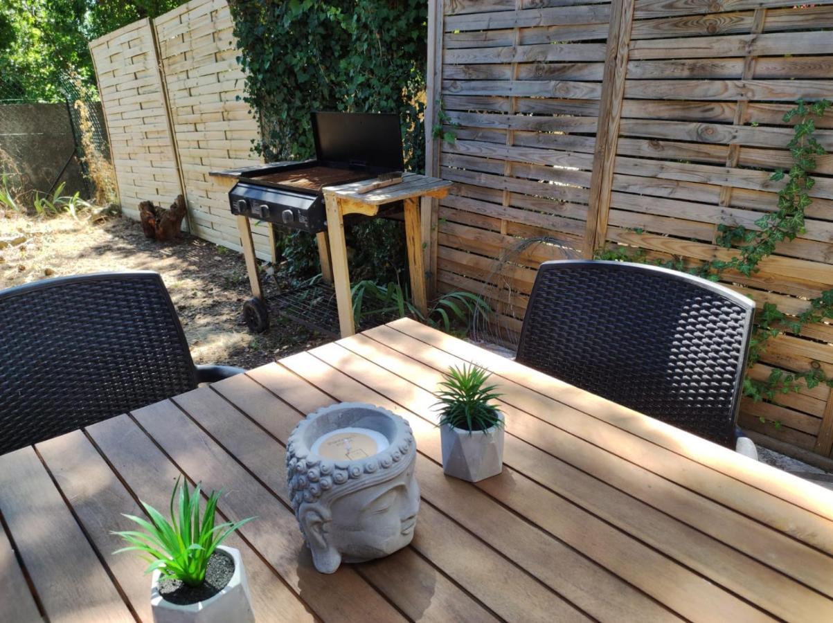 Maisonnette En Residence Avec Piscine Et Tennis Saint-Vallier-de-Thiey Exterior foto
