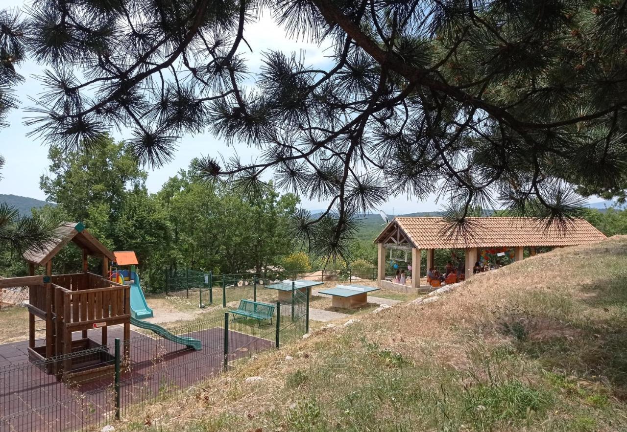 Maisonnette En Residence Avec Piscine Et Tennis Saint-Vallier-de-Thiey Exterior foto